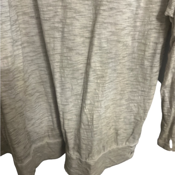 SALE!! DKNY JEANS LOOSE FIT TOP 🔥🔥🔥🔥 - Picture 6 of 7